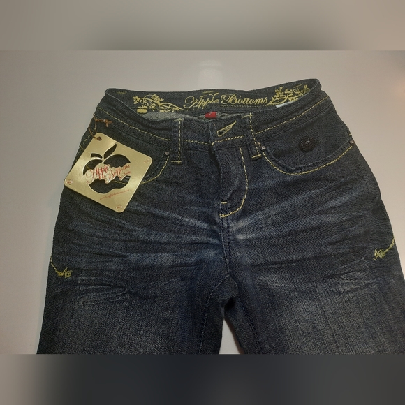 Apple Bottom Jeans - Picture 2 of 3